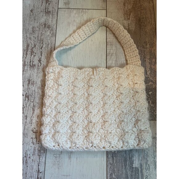 Handmade Cream Crochet Shoulder Bag With Button Closure & Lining - Picture 2 of 3